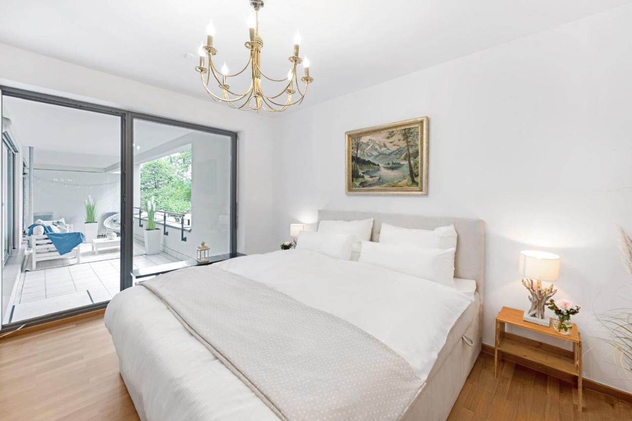 Zwei Zimmer Wohnung Im Stadtzentrum Mit Tiefgaragenplatz Munchen Bagian luar foto